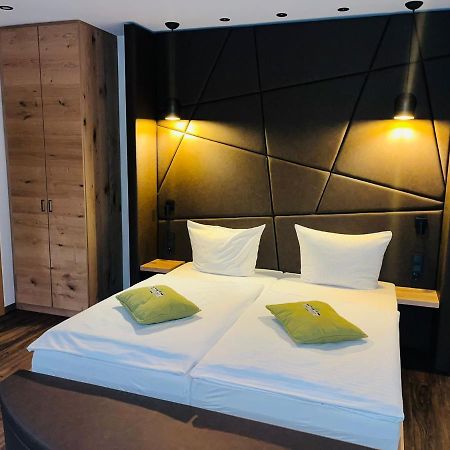 Hotel Gasthof Metzgerei Drei Linden Фульда Экстерьер фото