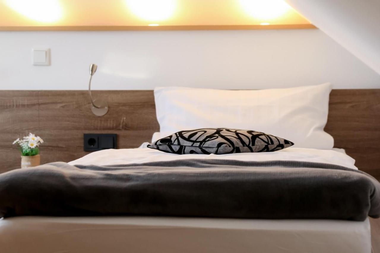 Hotel Gasthof Metzgerei Drei Linden Фульда Экстерьер фото