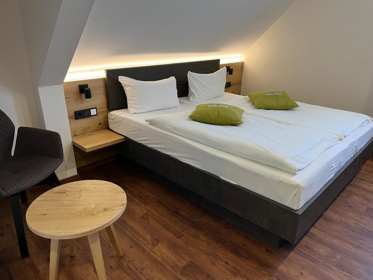 Hotel Gasthof Metzgerei Drei Linden Фульда Экстерьер фото