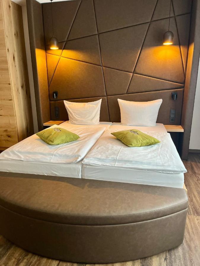 Hotel Gasthof Metzgerei Drei Linden Фульда Экстерьер фото