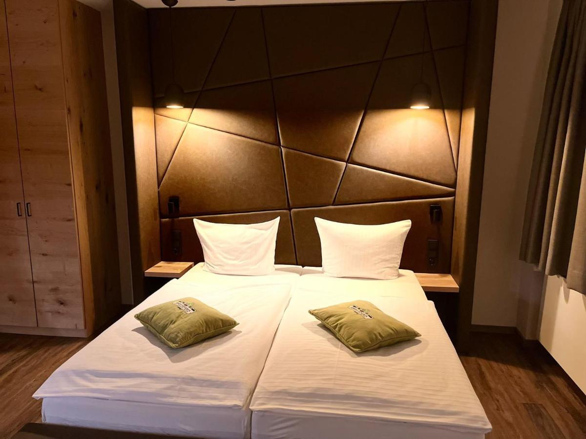 Hotel Gasthof Metzgerei Drei Linden Фульда Экстерьер фото