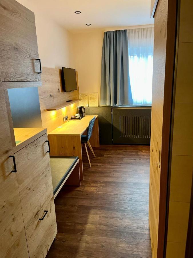 Hotel Gasthof Metzgerei Drei Linden Фульда Экстерьер фото