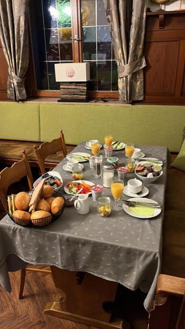Hotel Gasthof Metzgerei Drei Linden Фульда Экстерьер фото
